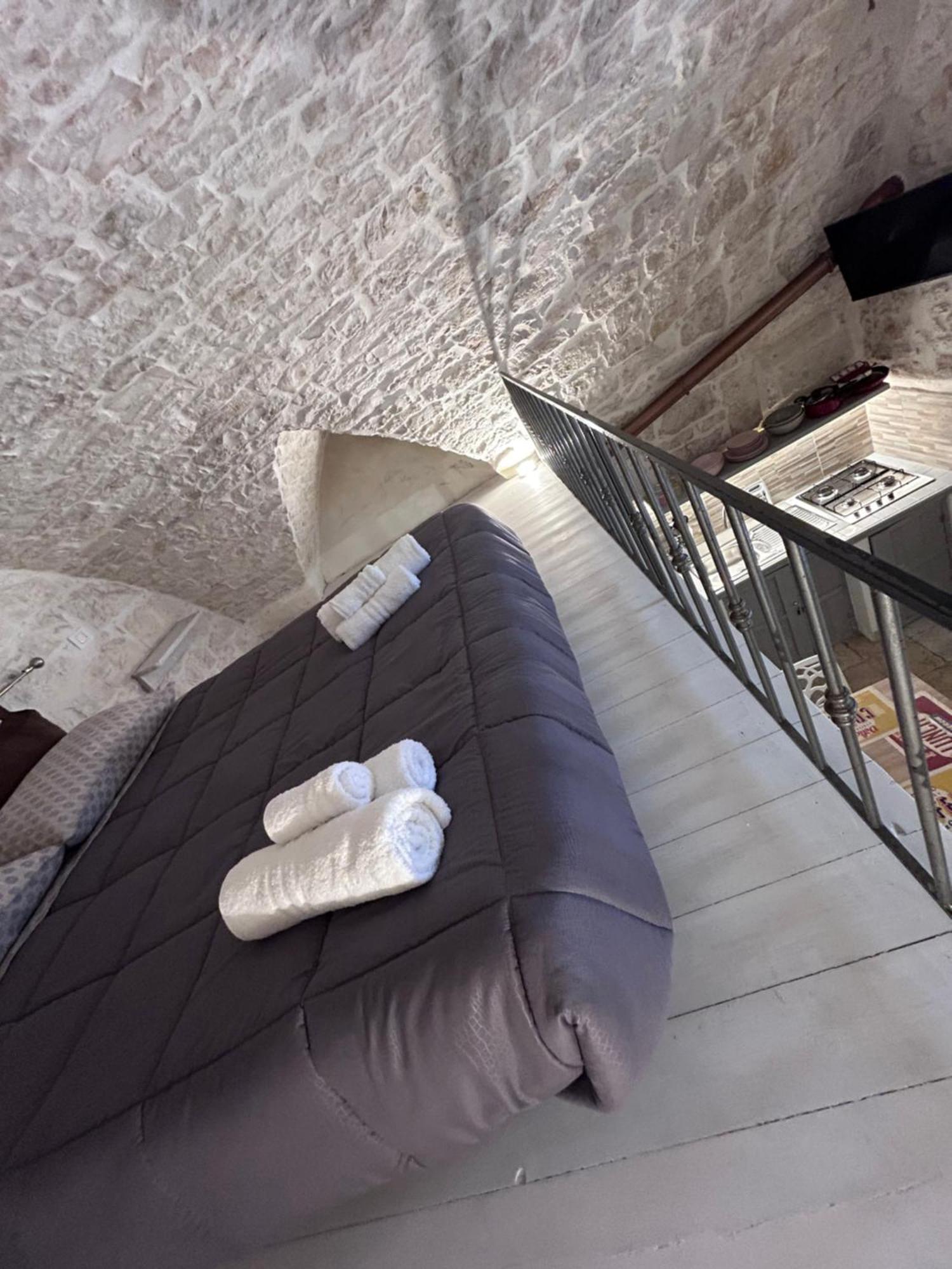 La 13 Guest House ออสตูนี ภายนอก รูปภาพ